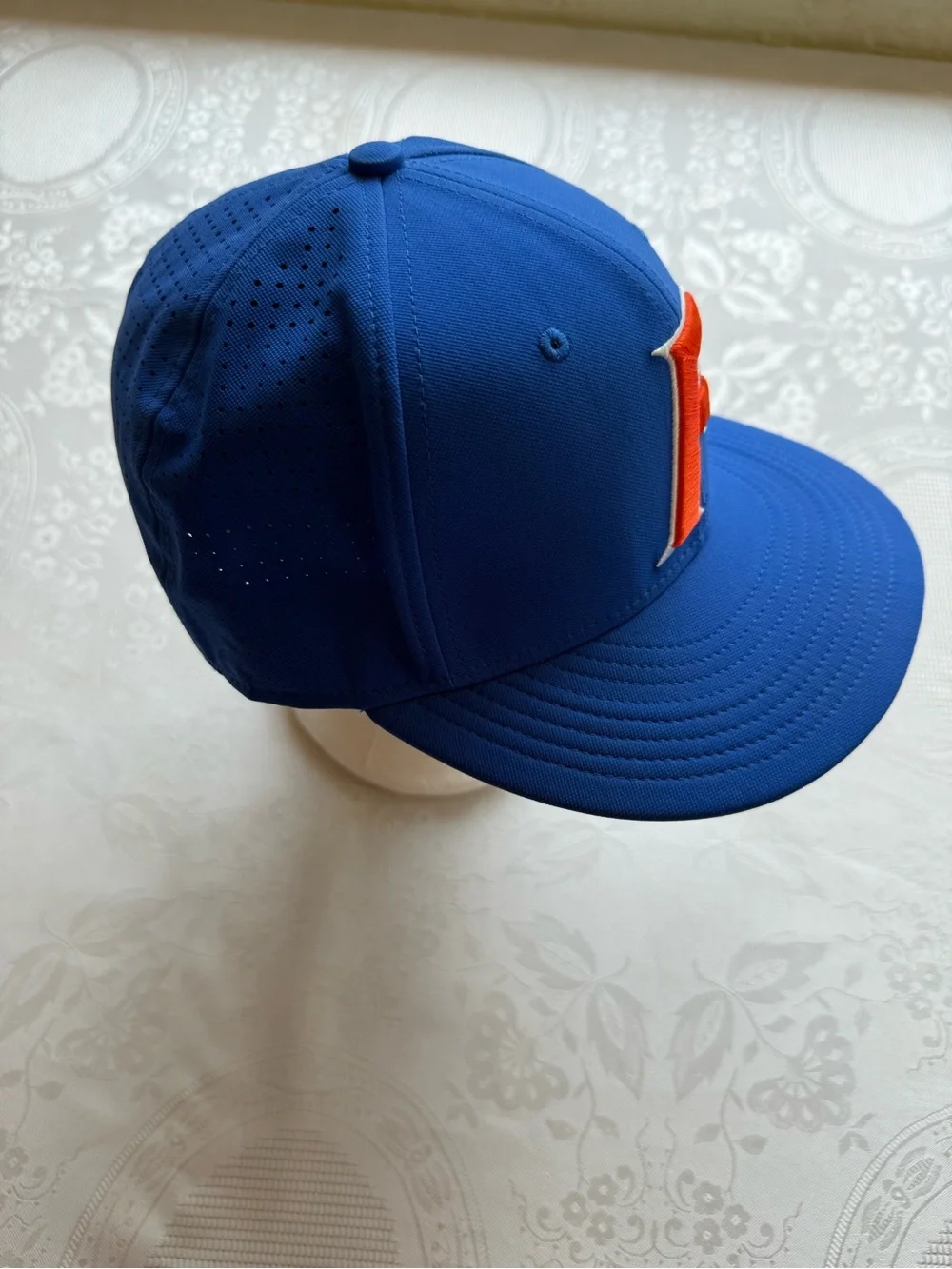 Nike Royal Blue Florida Gator Dri-Fit Perforated breathable True-Fit Hat Cup